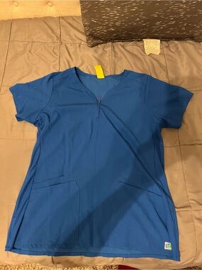 WonderWink Royal Blue Scrub Top with Front Pockets